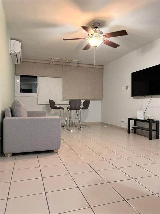 For Rent: $1,700 (1 beds, 1 baths, 0 Square Feet)