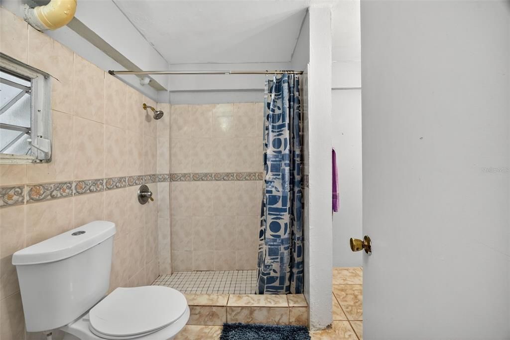 For Sale: $498,500 (4 beds, 2 baths, 1882 Square Feet)