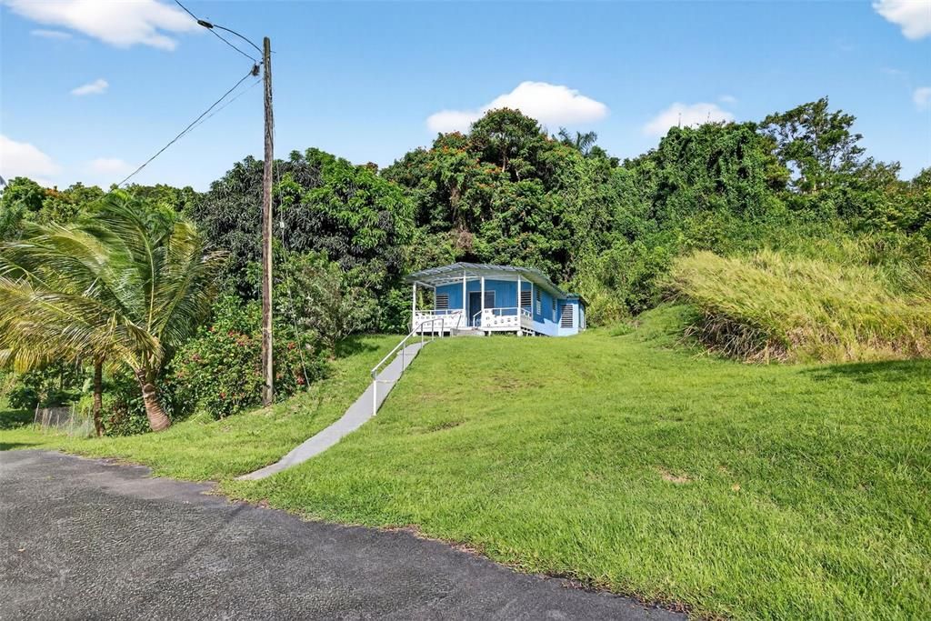 For Sale: $498,500 (4 beds, 2 baths, 1882 Square Feet)