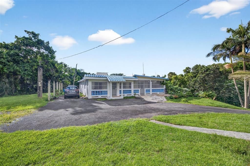 For Sale: $498,500 (4 beds, 2 baths, 1882 Square Feet)