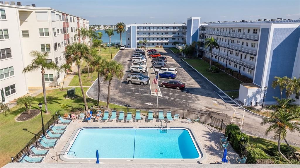 待售: $330,000 (1 贝兹, 1 浴室, 1145 平方英尺)