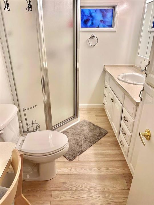 待售: $149,900 (2 贝兹, 1 浴室, 984 平方英尺)