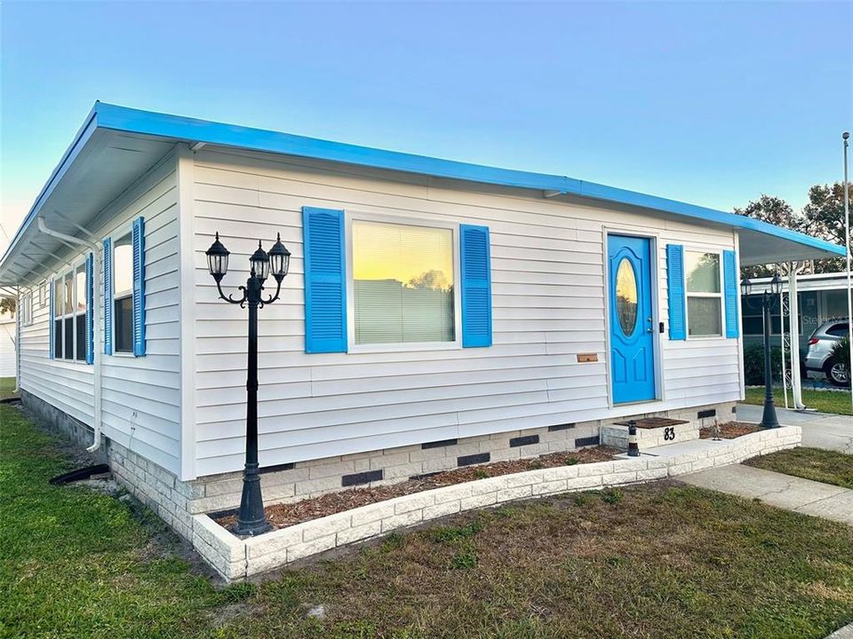 待售: $149,900 (2 贝兹, 1 浴室, 984 平方英尺)