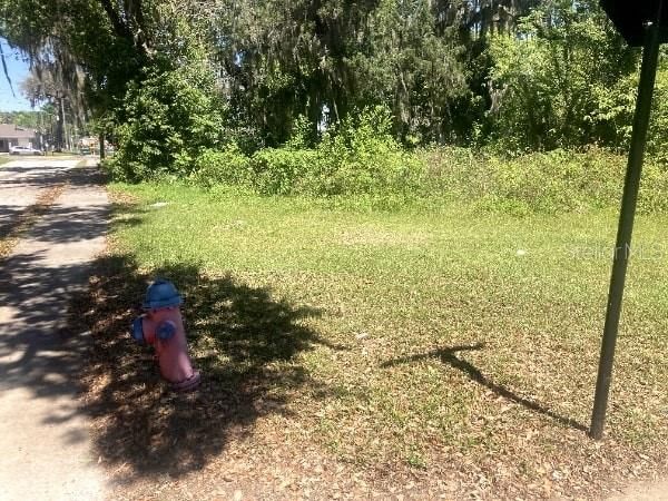 待售: $15,000 (0.22 acres)