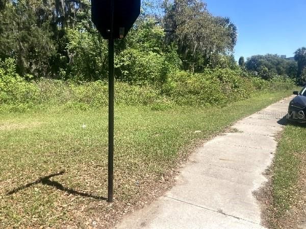 待售: $15,000 (0.22 acres)