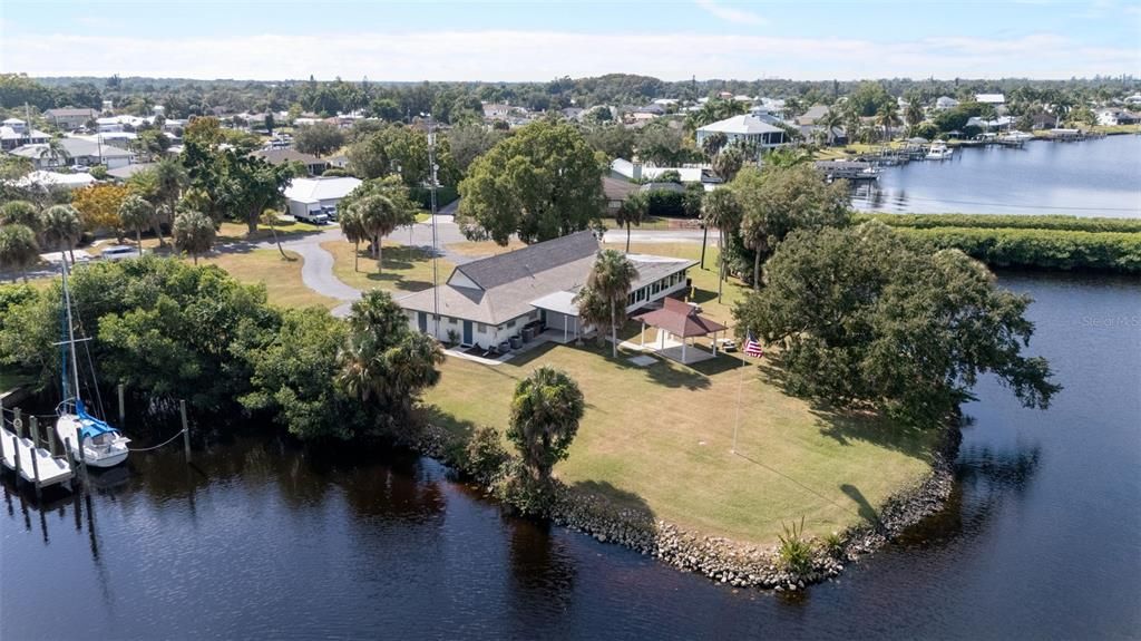 待售: $714,999 (3 贝兹, 2 浴室, 1769 平方英尺)