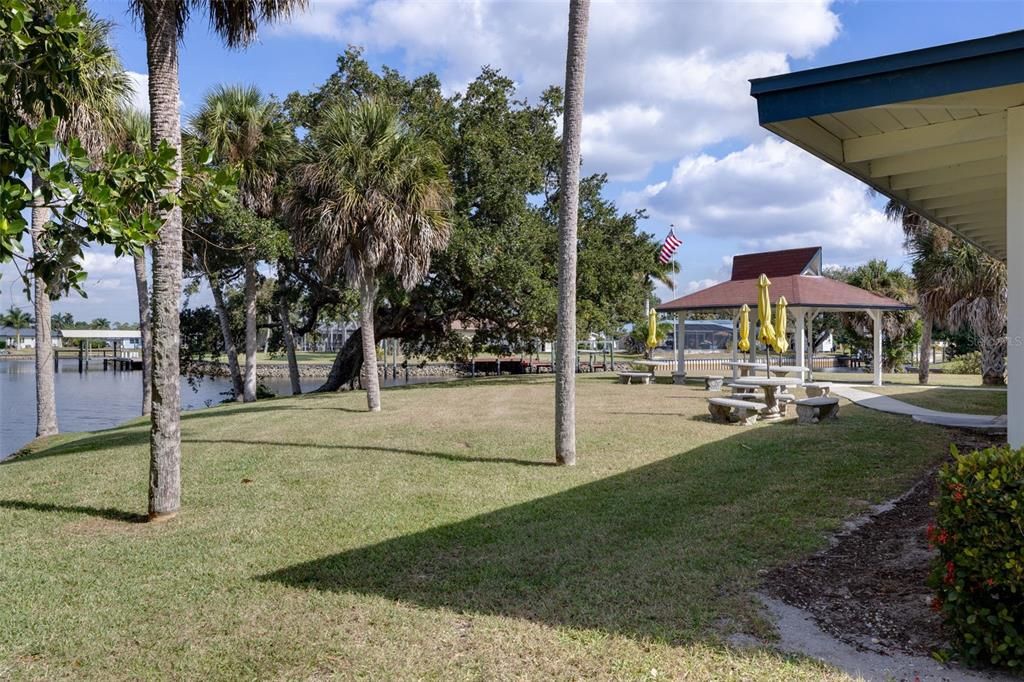 待售: $714,999 (3 贝兹, 2 浴室, 1769 平方英尺)