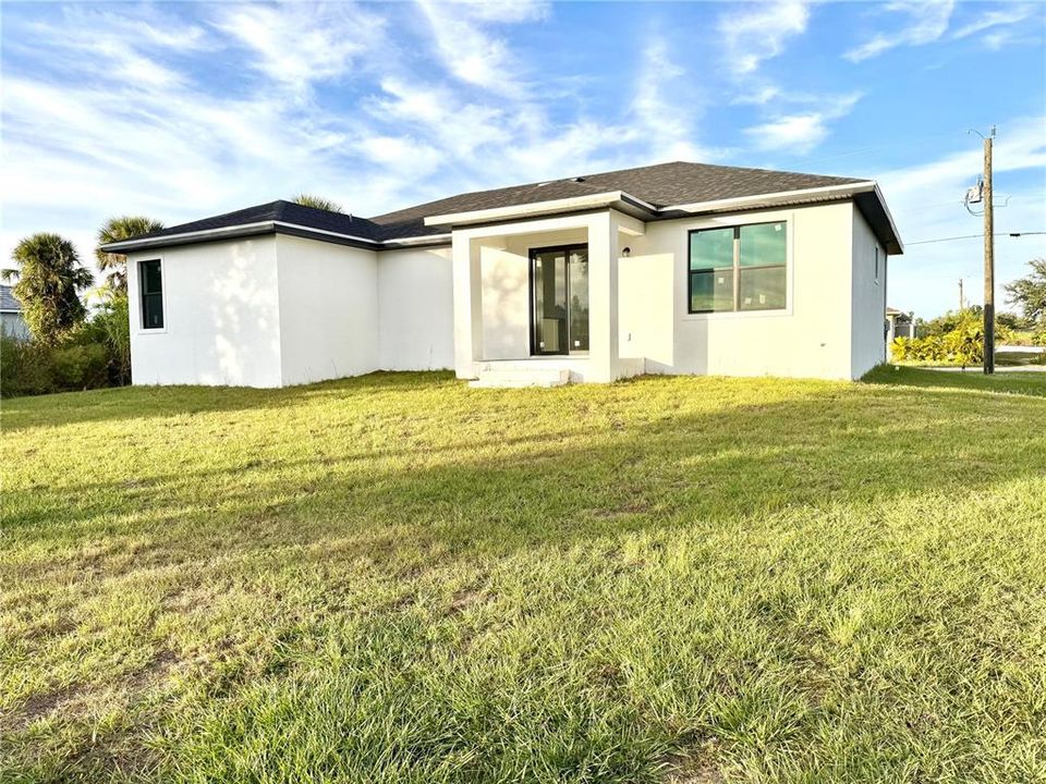 В аренду: $2,350 (3 спален, 2 ванн, 1950 Квадратных фут)