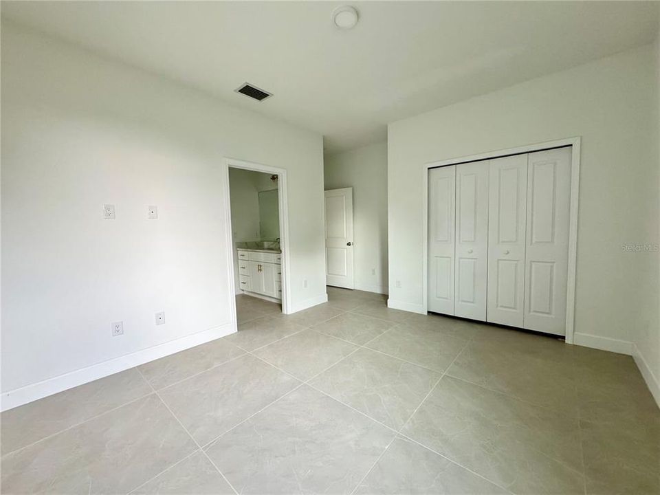 В аренду: $2,350 (3 спален, 2 ванн, 1950 Квадратных фут)