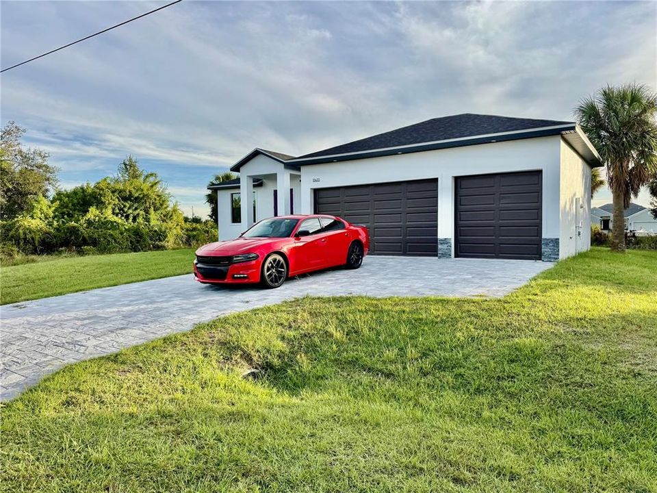 В аренду: $2,350 (3 спален, 2 ванн, 1950 Квадратных фут)