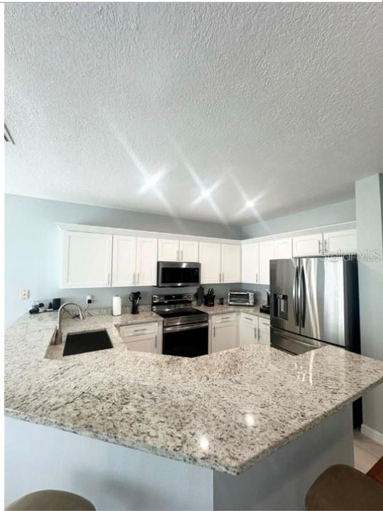 En Renta: $2,200 (3 camas, 2 baños, 1387 Pies cuadrados)