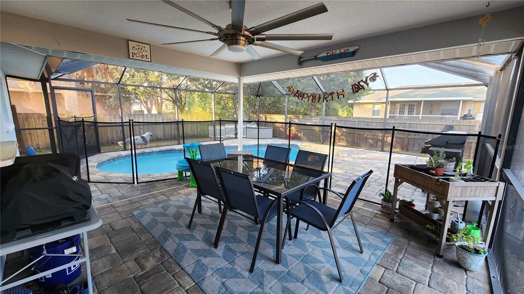 待售: $319,000 (3 贝兹, 2 浴室, 1220 平方英尺)