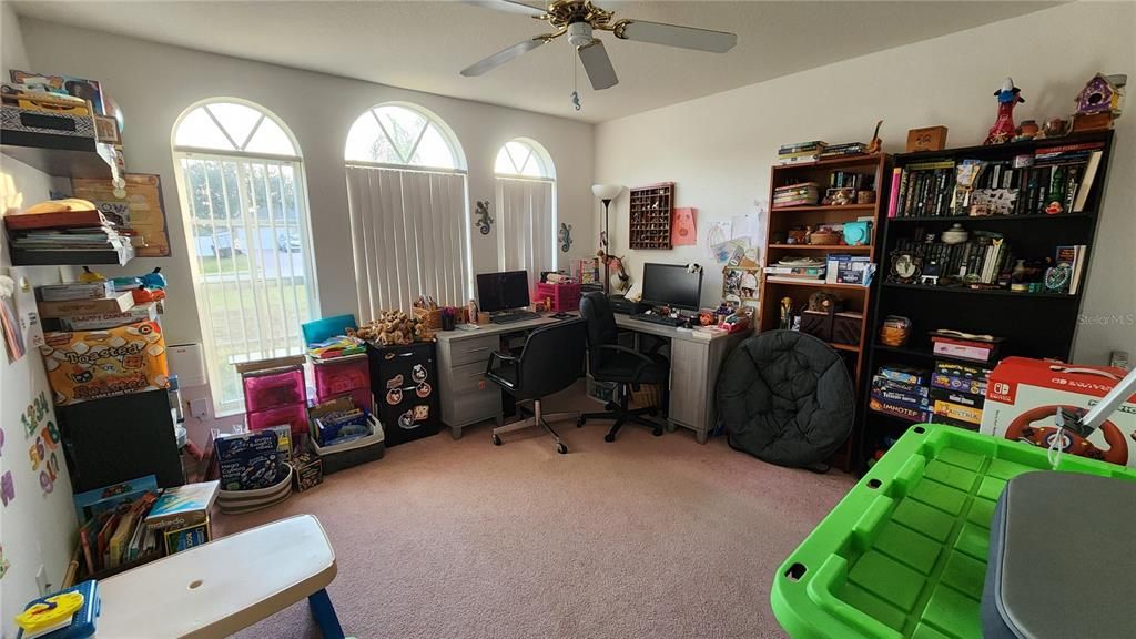 待售: $319,000 (3 贝兹, 2 浴室, 1220 平方英尺)