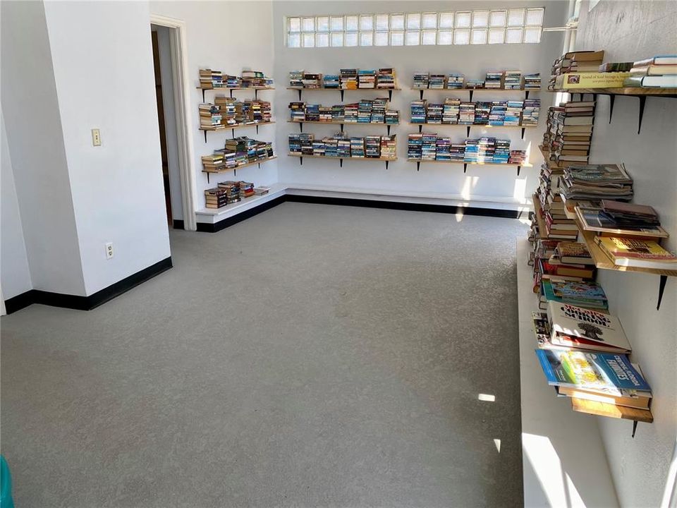 For Sale: $491,000 (3 beds, 2 baths, 1889 Square Feet)