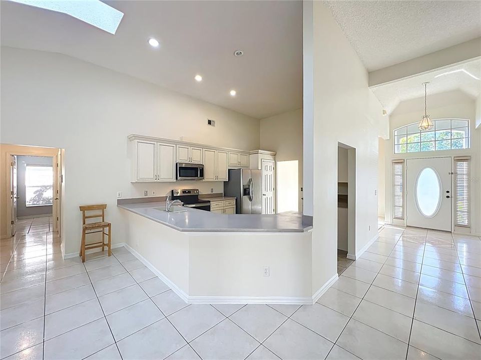 For Sale: $449,900 (3 beds, 2 baths, 1941 Square Feet)