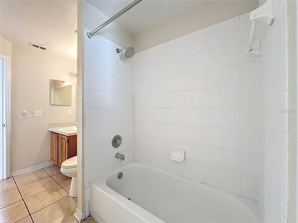 For Sale: $449,900 (3 beds, 2 baths, 1941 Square Feet)