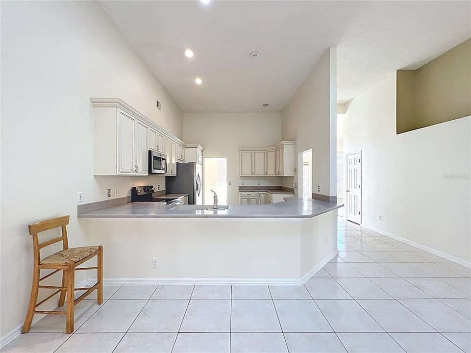 For Sale: $449,900 (3 beds, 2 baths, 1941 Square Feet)