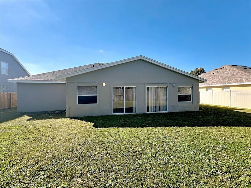 For Sale: $449,900 (3 beds, 2 baths, 1941 Square Feet)