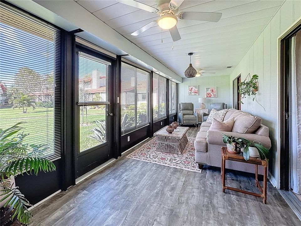 For Sale: $349,000 (2 beds, 2 baths, 1429 Square Feet)