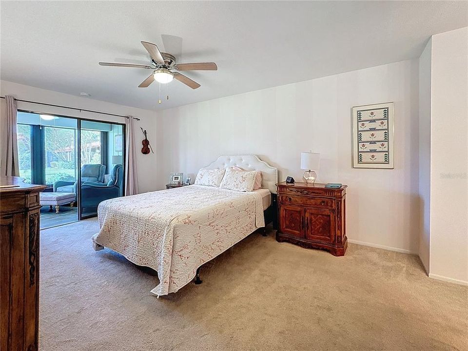 For Sale: $349,000 (2 beds, 2 baths, 1429 Square Feet)