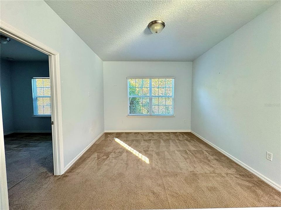 待售: $549,000 (4 贝兹, 2 浴室, 2126 平方英尺)