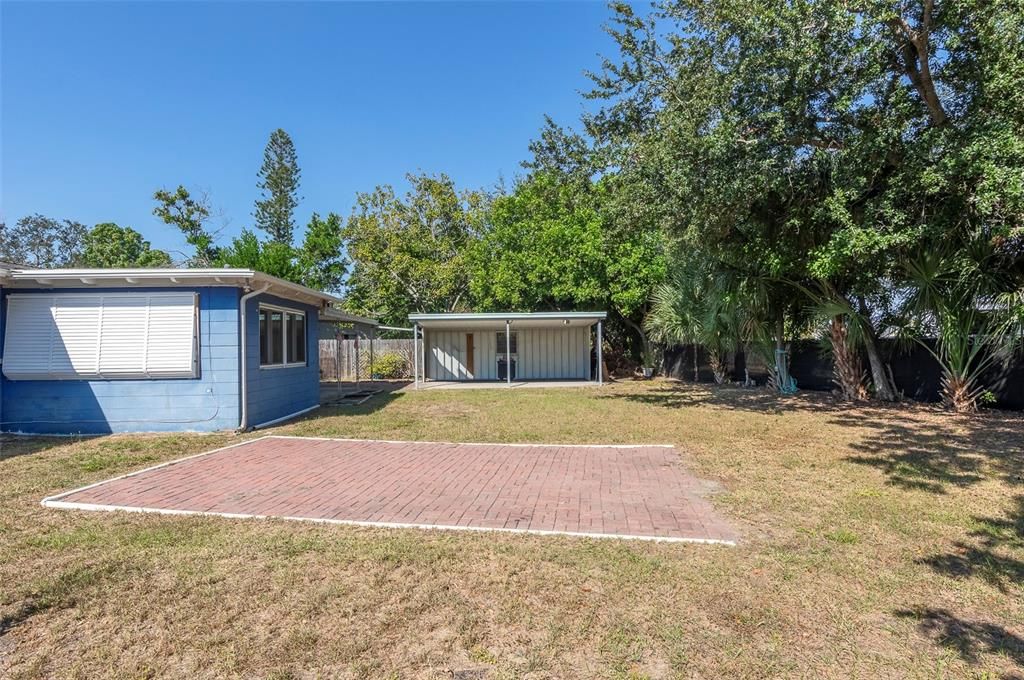 待售: $333,000 (2 贝兹, 2 浴室, 1056 平方英尺)