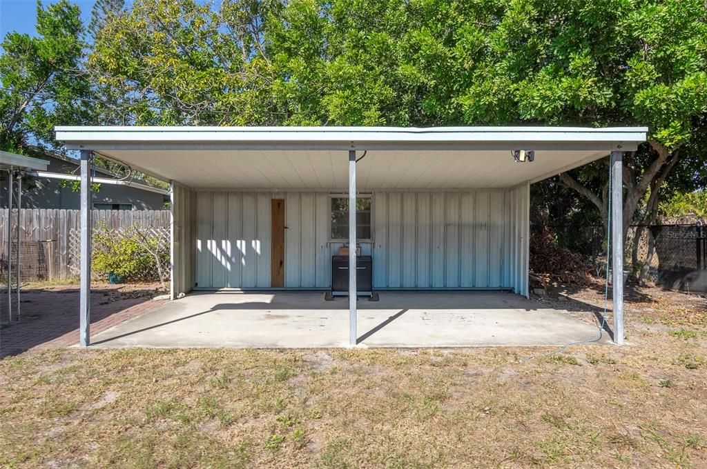 待售: $333,000 (2 贝兹, 2 浴室, 1056 平方英尺)