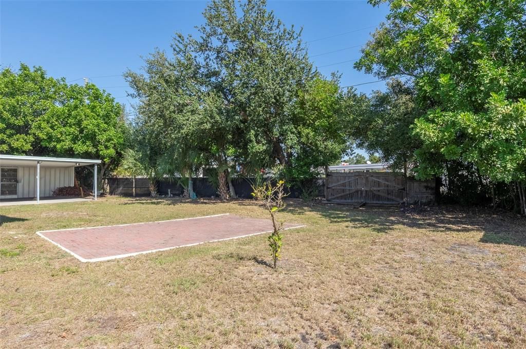 待售: $333,000 (2 贝兹, 2 浴室, 1056 平方英尺)