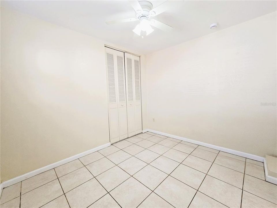 For Rent: $950 (1 beds, 1 baths, 720 Square Feet)