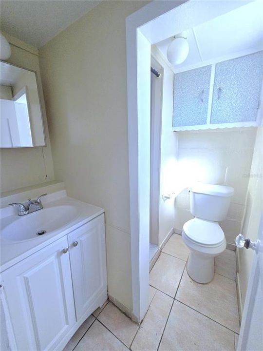 For Rent: $825 (1 beds, 1 baths, 384 Square Feet)