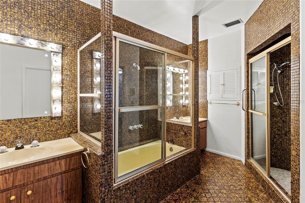 En Venta: $1,499,000 (5 camas, 5 baños, 5840 Pies cuadrados)