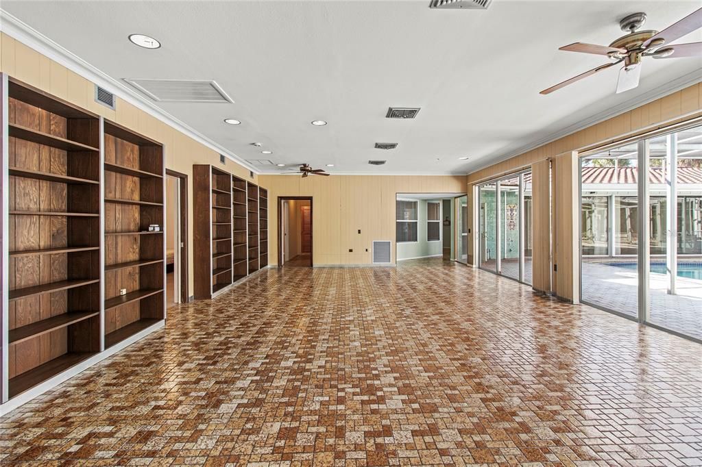 En Venta: $1,499,000 (5 camas, 5 baños, 5840 Pies cuadrados)