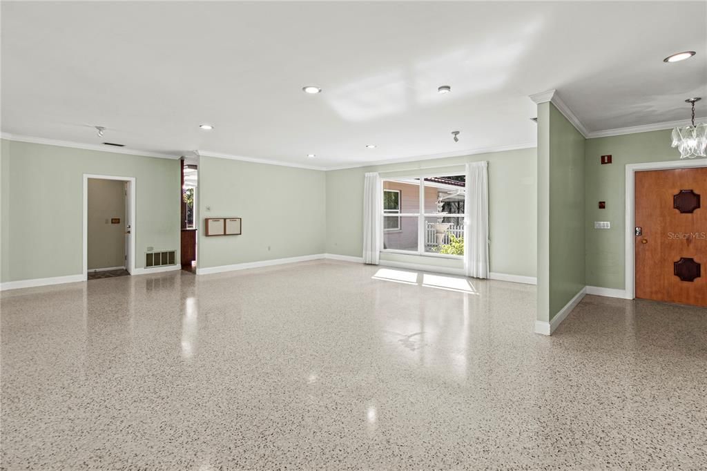 En Venta: $1,499,000 (5 camas, 5 baños, 5840 Pies cuadrados)