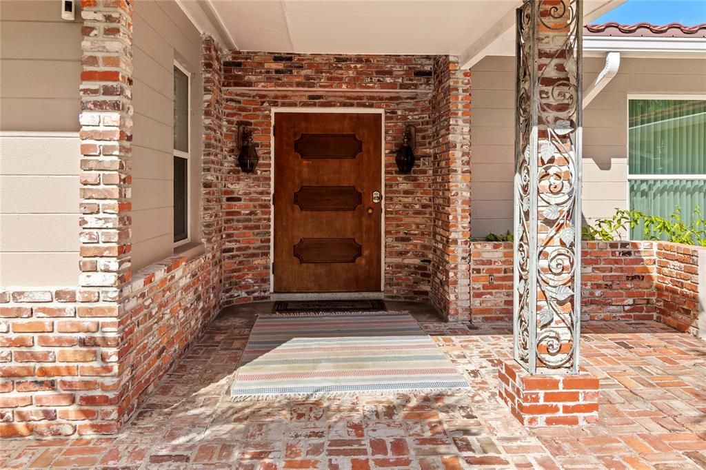 En Venta: $1,499,000 (5 camas, 5 baños, 5840 Pies cuadrados)