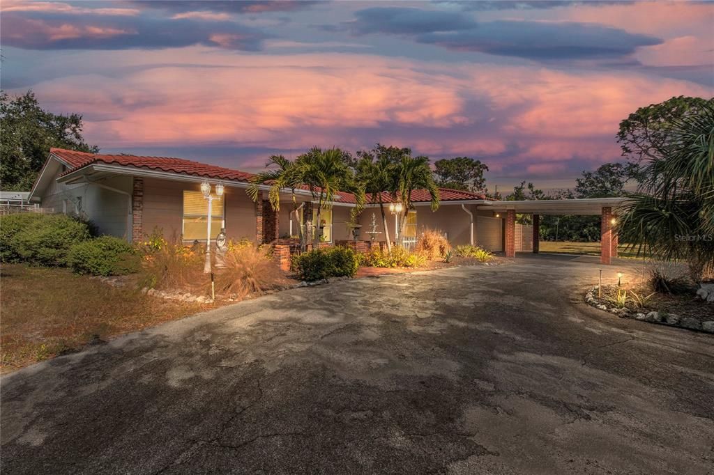 En Venta: $1,499,000 (5 camas, 5 baños, 5840 Pies cuadrados)