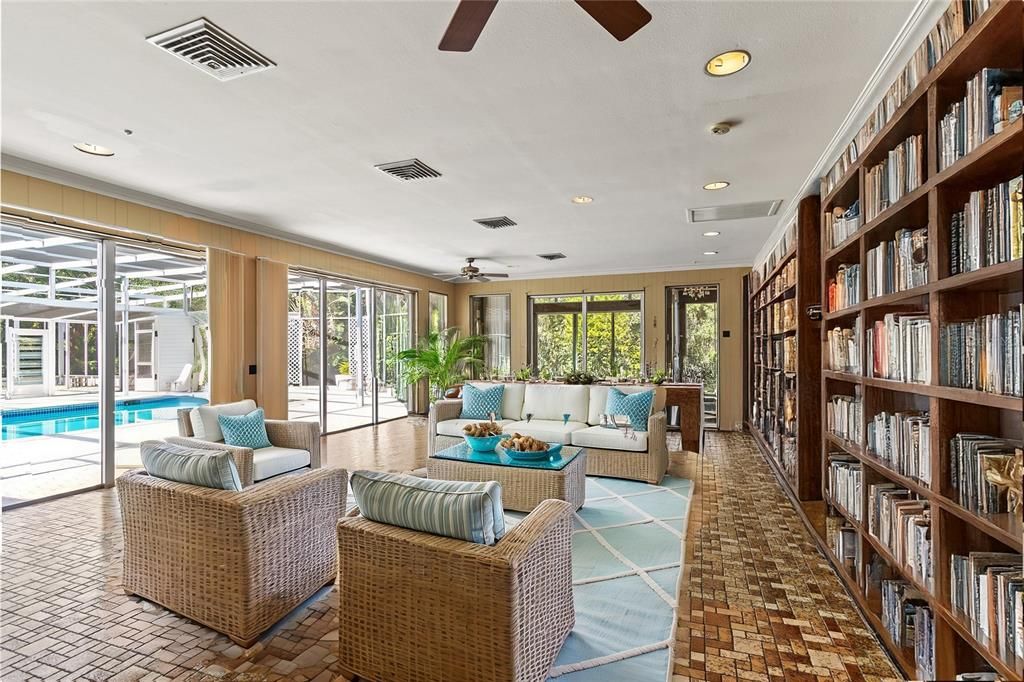 En Venta: $1,499,000 (5 camas, 5 baños, 5840 Pies cuadrados)