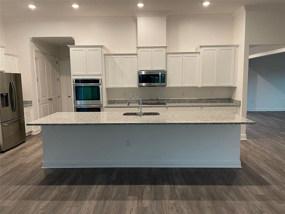 For Rent: $3,675 (4 beds, 3 baths, 3282 Square Feet)