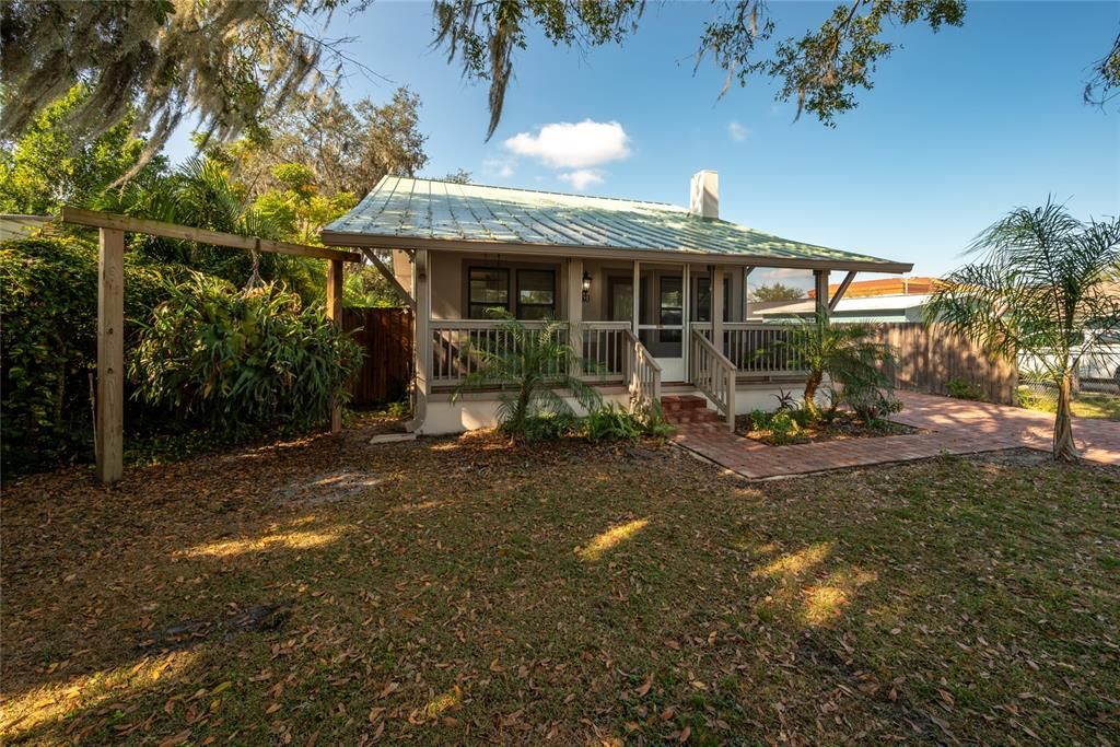 待售: $349,999 (2 贝兹, 2 浴室, 1124 平方英尺)