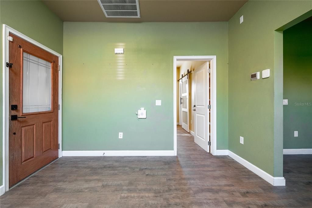 待售: $349,999 (2 贝兹, 2 浴室, 1124 平方英尺)