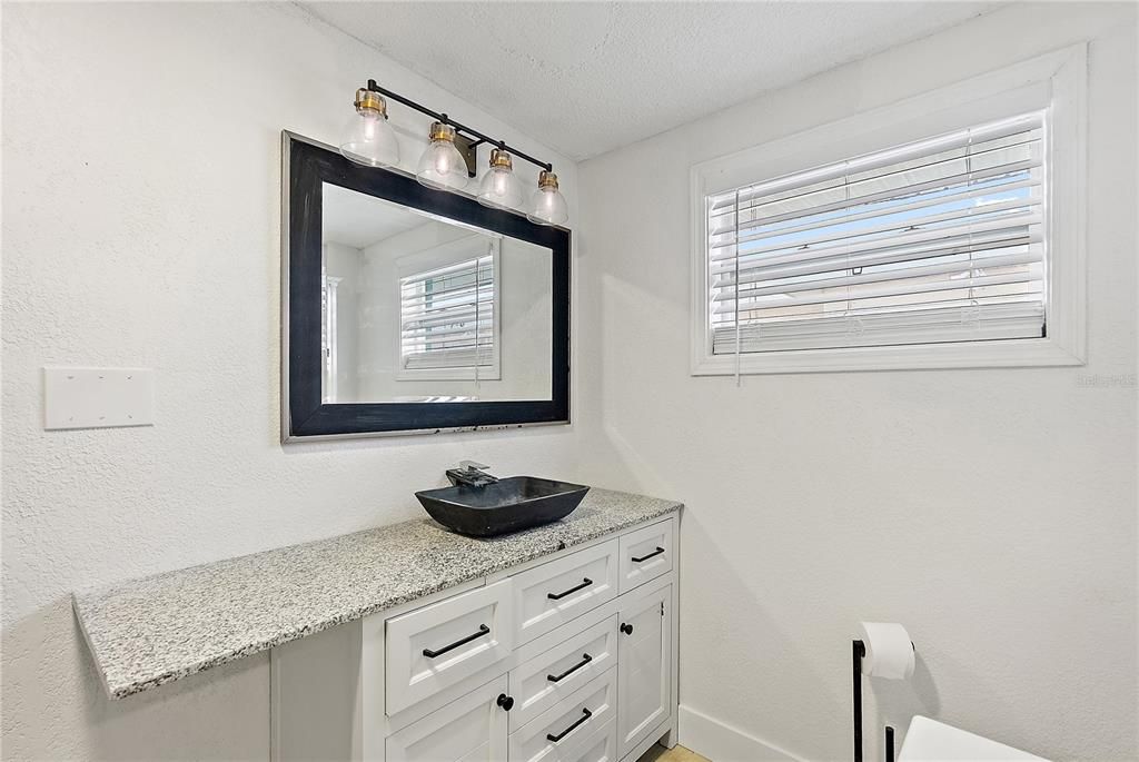 待售: $1,250,000 (4 贝兹, 3 浴室, 2554 平方英尺)