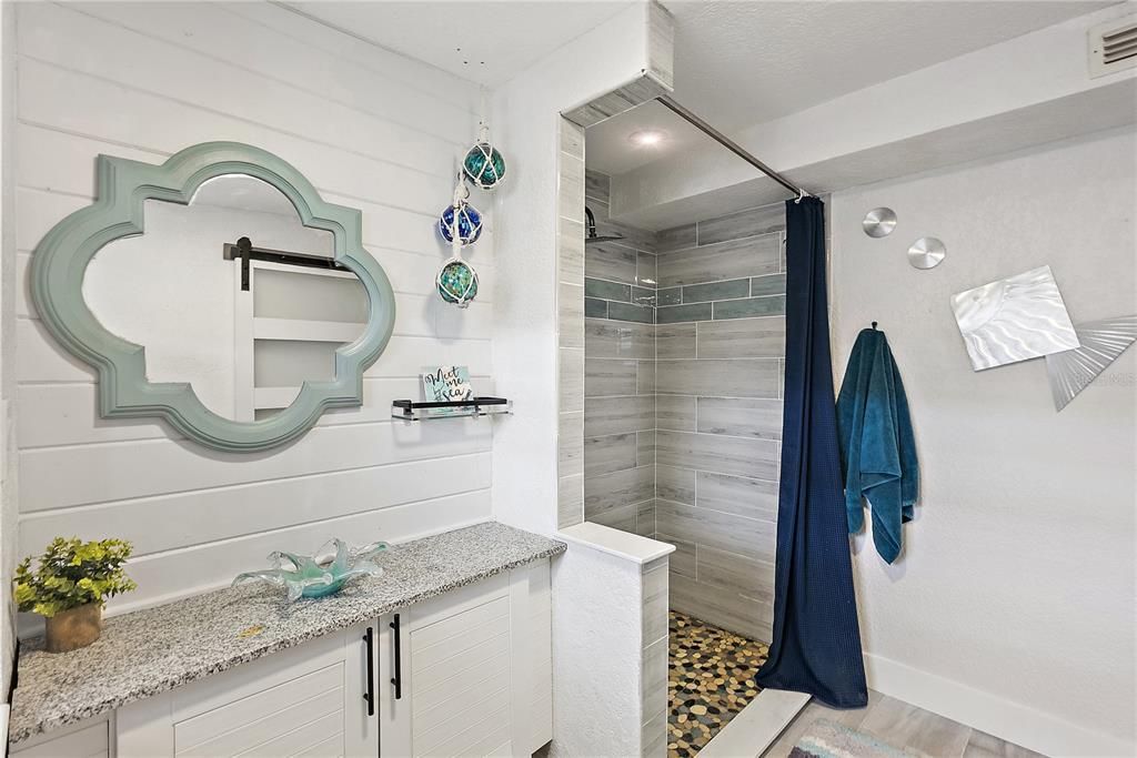 待售: $1,250,000 (4 贝兹, 3 浴室, 2554 平方英尺)