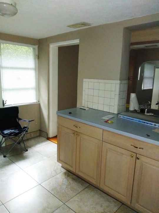 For Rent: $2,550 (2 beds, 2 baths, 1096 Square Feet)
