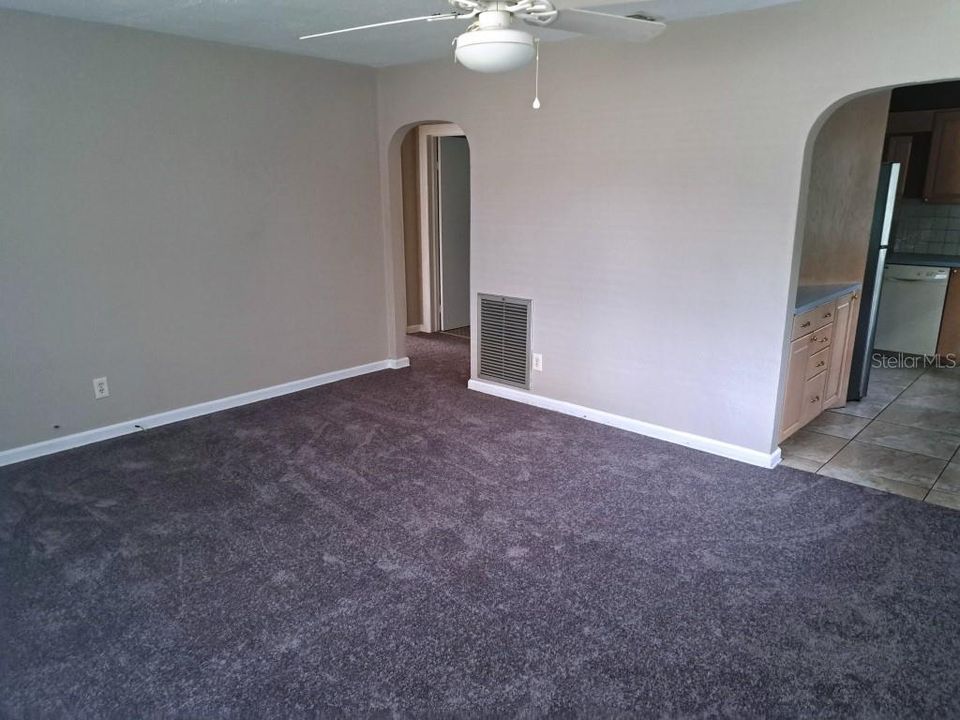 For Rent: $2,550 (2 beds, 2 baths, 1096 Square Feet)