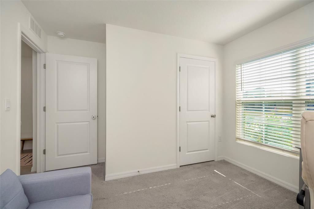 На продажу: $374,000 (4 спален, 2 ванн, 1846 Квадратных фут)