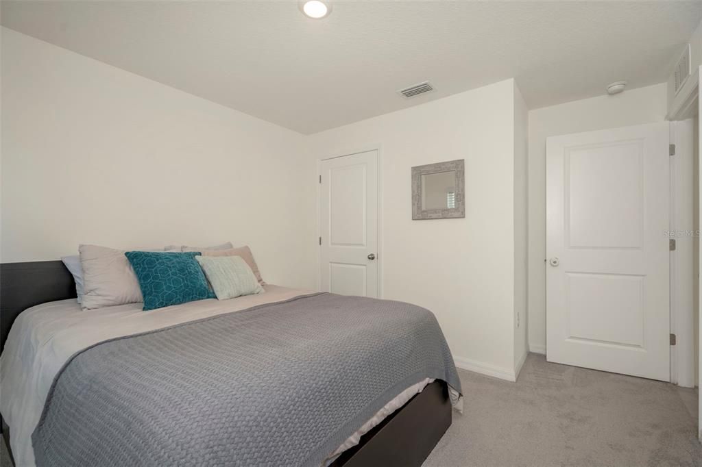 На продажу: $374,000 (4 спален, 2 ванн, 1846 Квадратных фут)