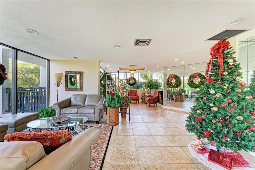 For Sale: $899,000 (3 beds, 3 baths, 1830 Square Feet)