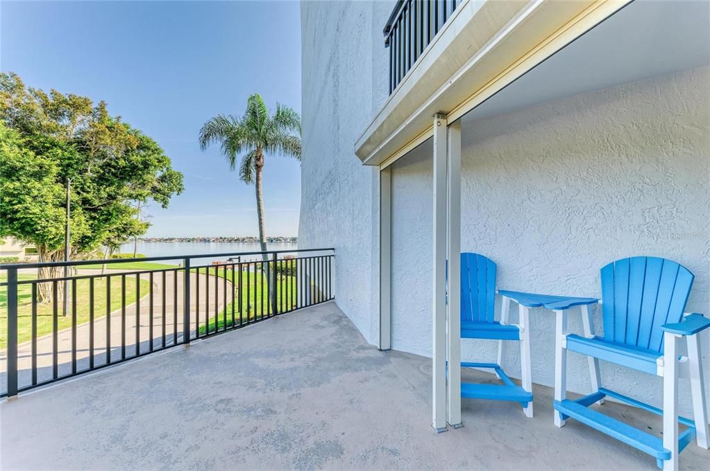 For Sale: $899,000 (3 beds, 3 baths, 1830 Square Feet)