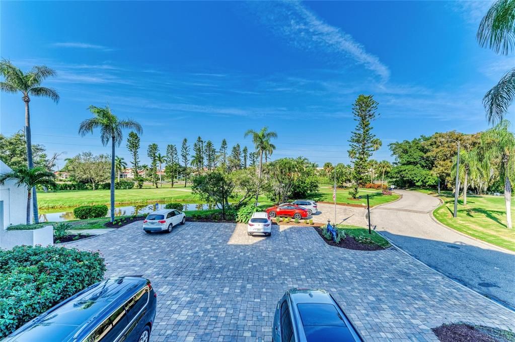 For Sale: $899,000 (3 beds, 3 baths, 1830 Square Feet)