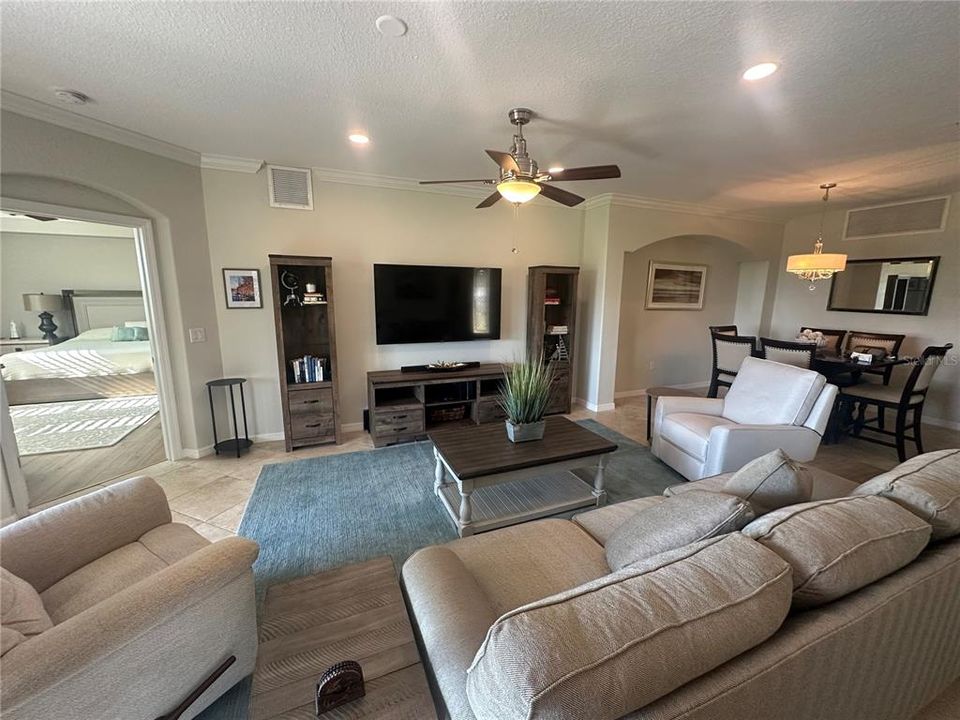 For Sale: $429,000 (3 beds, 2 baths, 1786 Square Feet)