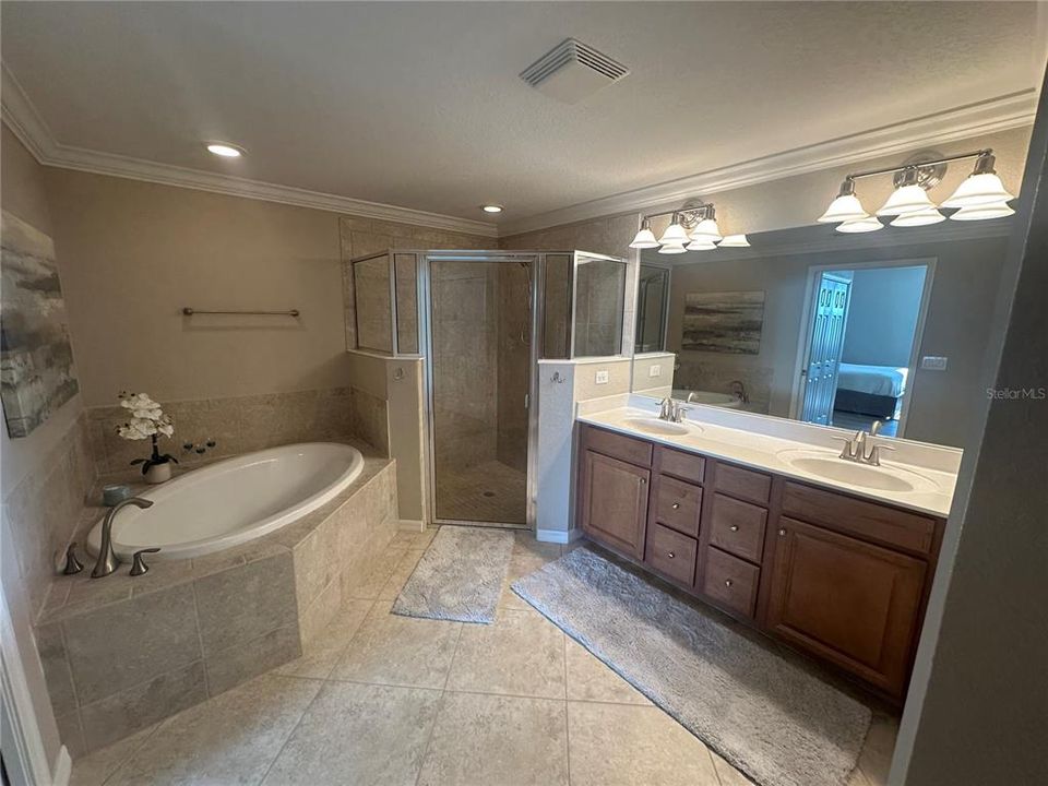 For Sale: $429,000 (3 beds, 2 baths, 1786 Square Feet)